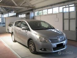 Antracite Usata 2012 Toyota Verso Active Monovolume | 5900 € (Buon prezzo)