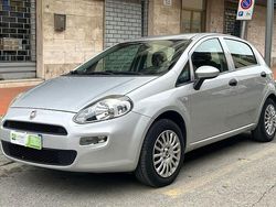 Grigio Usata 2016 Fiat Punto Lounge Tre volumi | 6990 € (Buon prezzo)
