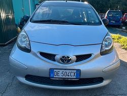 Grigio Usata 2006 Toyota Aygo Due volumi | 3500 € (Buon prezzo)