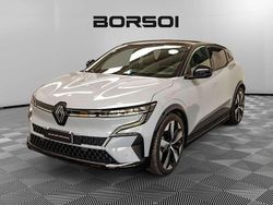 Grigio Usata 2022 Renault Mégane Techno SUV | 25.900 € (Buon prezzo)