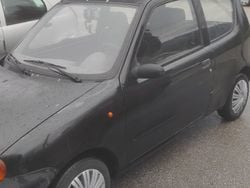 Nero Usata 1998 Fiat 600 Due volumi | 1350 €
