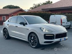 Grigio Usata 2020 Porsche Cayenne SUV | 49.990 € (Molto cara)