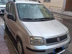 Grigio Usata 2011 Fiat Panda Tre volumi | 5200 € (Buon prezzo)