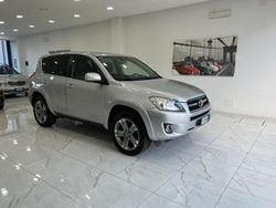 Argento Usata 2009 Toyota RAV4 Luxury SUV | 7990 € (Buon prezzo)