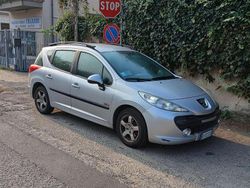 Argento Usata 2009 Peugeot 207 Sport Station wagon | 3100 € (Buon prezzo)