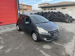 Grigio scuro Usata 2012 Peugeot 208 Active Due volumi | 6400 € (Buon prezzo)