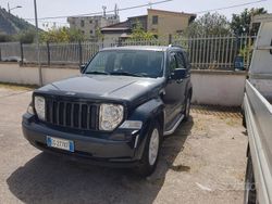 Nero Usata 2011 Jeep Cherokee SUV | 8000 €
