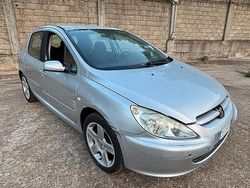 Grigio Usata 2004 Peugeot 307 Tre volumi | 1200 €