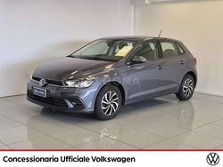 Grigio Usata 2023 VW Polo Life Due volumi | 18.890 € (Buon prezzo)