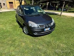 Nero Usata 2009 Renault Scénic III Monovolume | 1400 € (Buon prezzo)