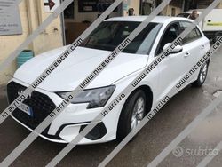 Bianco Usata 2023 Audi A3 Business Tre volumi | 27.900 € (Super prezzo)