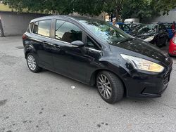 Nero Usata 2014 Ford B-MAX Titanium Monovolume | 4500 €