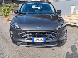 Grigio Usata 2022 Ford Kuga Business Edition SUV | 19.900 € (Buon prezzo)