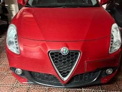 Rosso Usata 2016 Alfa Romeo Giulietta Exclusive Tre volumi | 10.000 € (Buon prezzo)