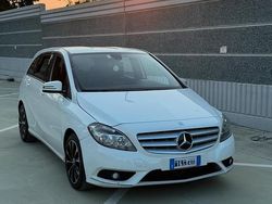 Bianco Usata 2013 Mercedes B180 Monovolume | 7300 €