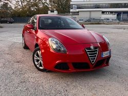 Usata 2015 Alfa Romeo Giulietta Distinctive Tre volumi | 6000 € (Ottimo prezzo)