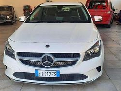 Bianco(met.) Usata 2018 Mercedes CLA180 Tre volumi | 16.900 € (Buon prezzo)