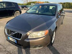 Bronzo Usata 2007 Volvo V70 Kinetic Station wagon | 3800 € (Molto cara)