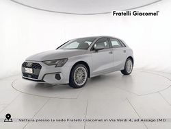 Argento fioretto metallizzato Usata 2024 Audi A3 Sportback Advanced Due volumi | 29.900 € (Buon prezzo)