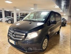 Nero Usata 2020 Mercedes Vito Furgone | 24.400 € (Molto cara)