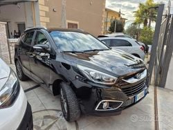 Nero Usata 2015 Hyundai ix35 Classic SUV | 8999 € (Buon prezzo)