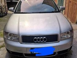 Grigio Usata 2000 Audi A4 Tre volumi | 1500 €