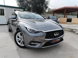 Grigio Usata 2017 Infiniti Q30 Premium Due volumi | 13.900 € (Cara)