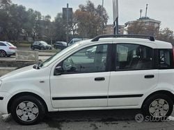 Bianco Usata 2009 Fiat Panda Tre volumi | 2700 € (Buon prezzo)
