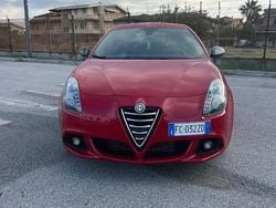 Rosso Usata 2016 Alfa Romeo Giulietta Sprint Tre volumi | 7900 € (Buon prezzo)