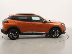 Usata 2023 Peugeot 2008 Allure SUV | 16.390 € (Buon prezzo)