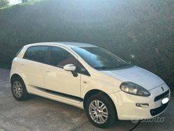 Bianco Usata 2013 Fiat Punto Due volumi | 4000 € (Buon prezzo)
