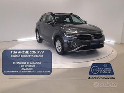 Grigio scuro Usata 2024 VW T-Roc Life SUV | 25.800 € (Buon prezzo)