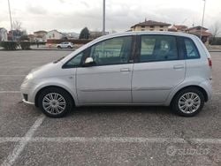 Grigio Usata 2010 Lancia Musa Monovolume | 5800 € (Molto cara)