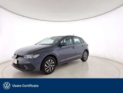 Grigio scuro Usata 2024 VW Polo Life Tre volumi | 18.400 € (Ottimo prezzo)