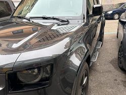 Nero Usata 2023 Land Rover Defender Tre volumi | 65.000 € (Buon prezzo)