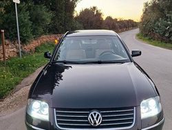 Nero Usata 2004 VW Passat Tre volumi | 4500 € (Molto cara)