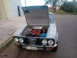 Viola Usata 1974 Alfa Romeo Giulia Super Tre volumi | 10.000 €