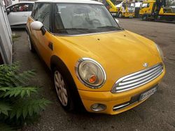 Giallo Usata 2007 Mini Cooper D Pepper Due volumi | 3500 € (Buon prezzo)