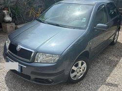 Grigio Usata 2005 Skoda Fabia | 1200 €