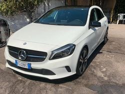Bianco Usata 2017 Mercedes A180 Tre volumi | 15.999 € (Buon prezzo)