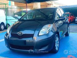 Usata 2009 Toyota Yaris Tre volumi | 4800 € (Buon prezzo)