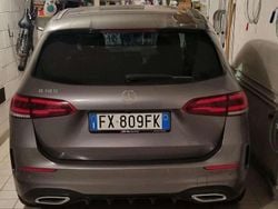 Grigio Usata 2019 Mercedes B180 Monovolume | 25.500 € (Molto cara)