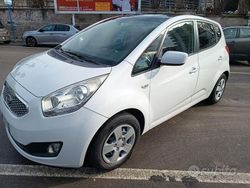 Bianco Usata 2011 Kia Venga Due volumi | 4500 € (Buon prezzo)