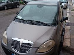 Grigio Usata 2005 Lancia Musa Monovolume | 800 € (Super prezzo)