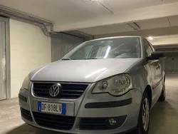 Usata 2007 VW Polo Comfortline Tre volumi | 2600 € (Buon prezzo)