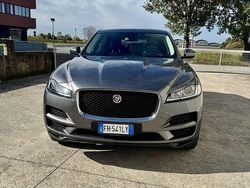 Usata 2017 Jaguar F-Pace Pure SUV | 18.000 € (Buon prezzo)