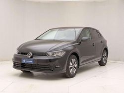 Grigio Nuova 2025 VW Polo Life Tre volumi | 21.500 € (Buon prezzo)