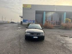 Nero Usata 2000 Audi A3 Ambiente Tre volumi | 1150 € (Ottimo prezzo)