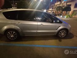 Usata 2008 Ford S-MAX S Monovolume | 4000 €