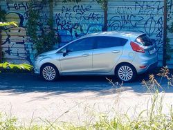 Grigio Usata 2008 Ford Fiesta Titanium Due volumi | 4500 € (Molto cara)